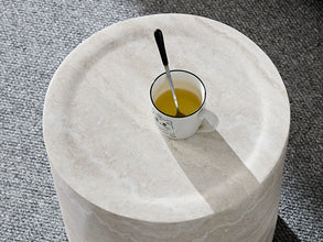 Modern Round Style Coffee Table – Sleek Fiberglass Design for Living Rooms